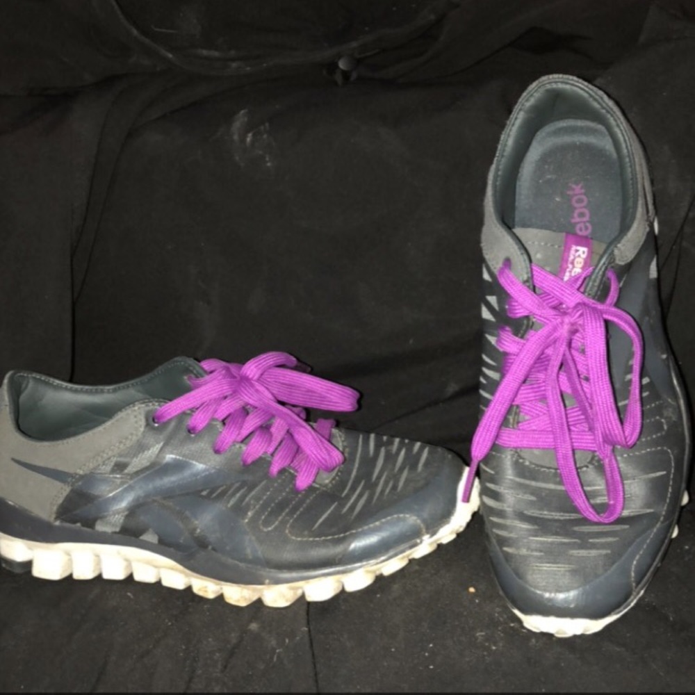 Women’s Reebok RealFlex - Picture 1 of 2